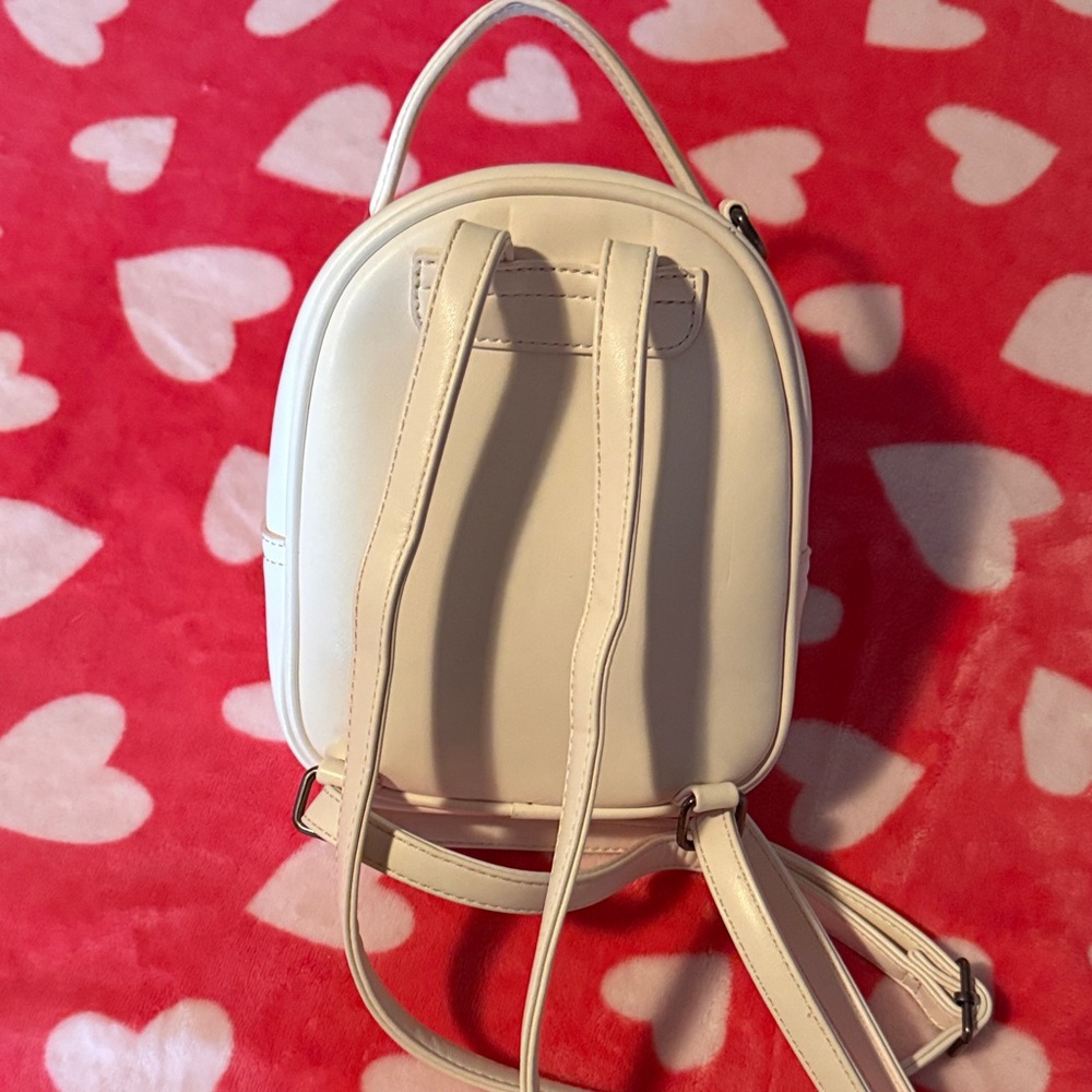 Wrangler Cream Mini Backpack - Picture 2 of 7